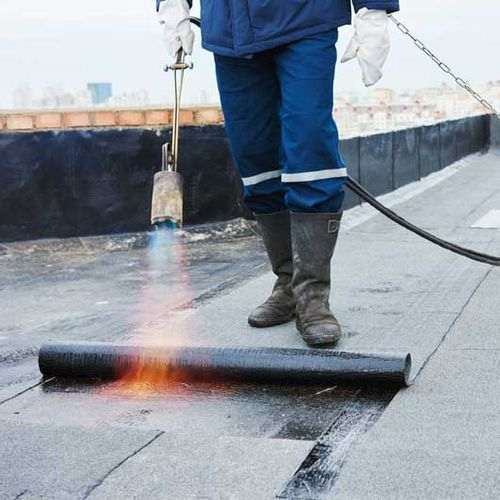Inschakelen van dakspecialist Leiderdorp